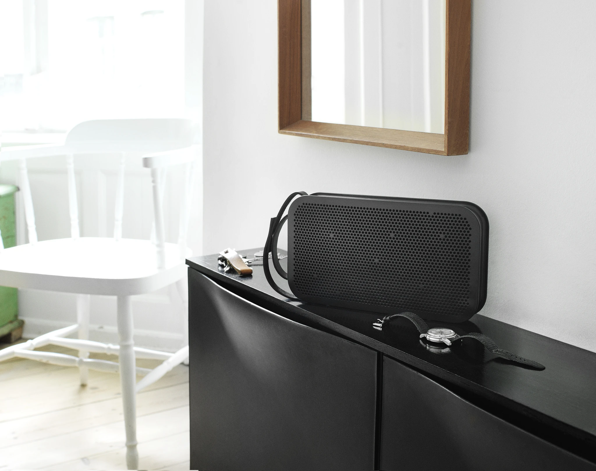 BeoPlay A2 features two 3-inch full range drivers, two 3-inch passive bass radiators and two 3/4-inch tweeters
