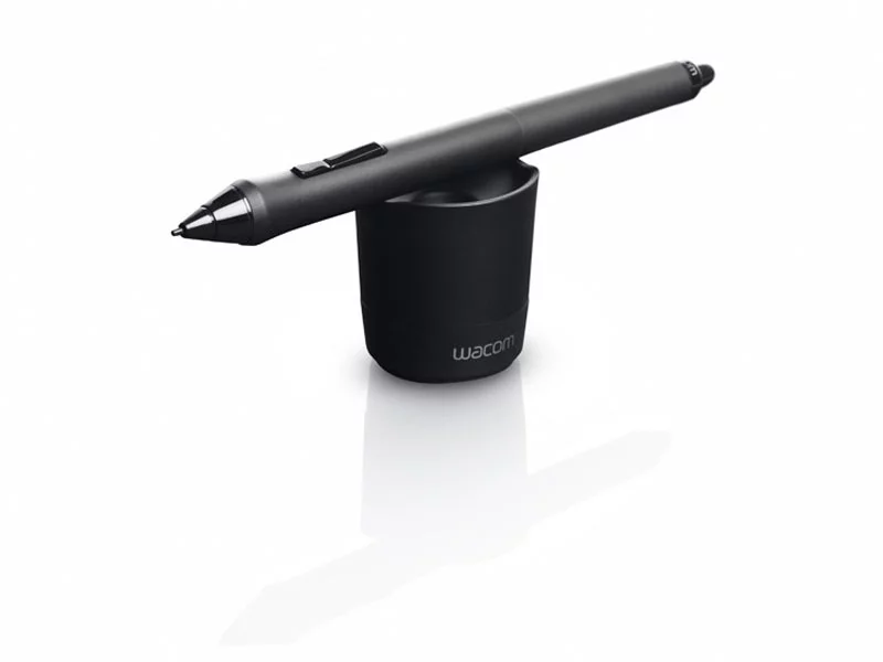 Wacom’s pressure and tilt sensitive cordless battery-free Grip Pen boasts 2,048 pressure levels and gives an experience similar to using traditional brushes and pens