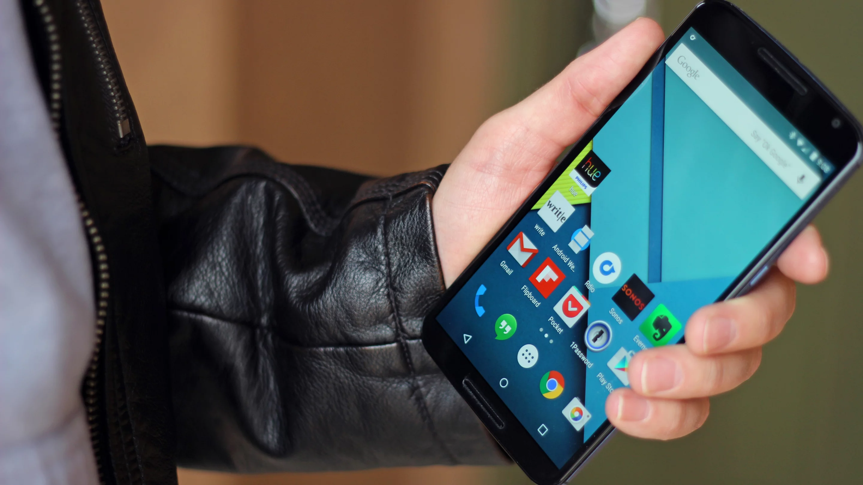 Gizmag reviews the big, beautiful, Lollipop-running Nexus 6 (Photo: Will Shanklin/Gizmag.com)