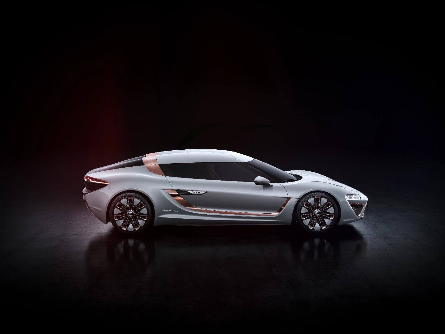 The Nanoflowcell Quant 48Volt gets additional copper-look trim on the sides, front and rear