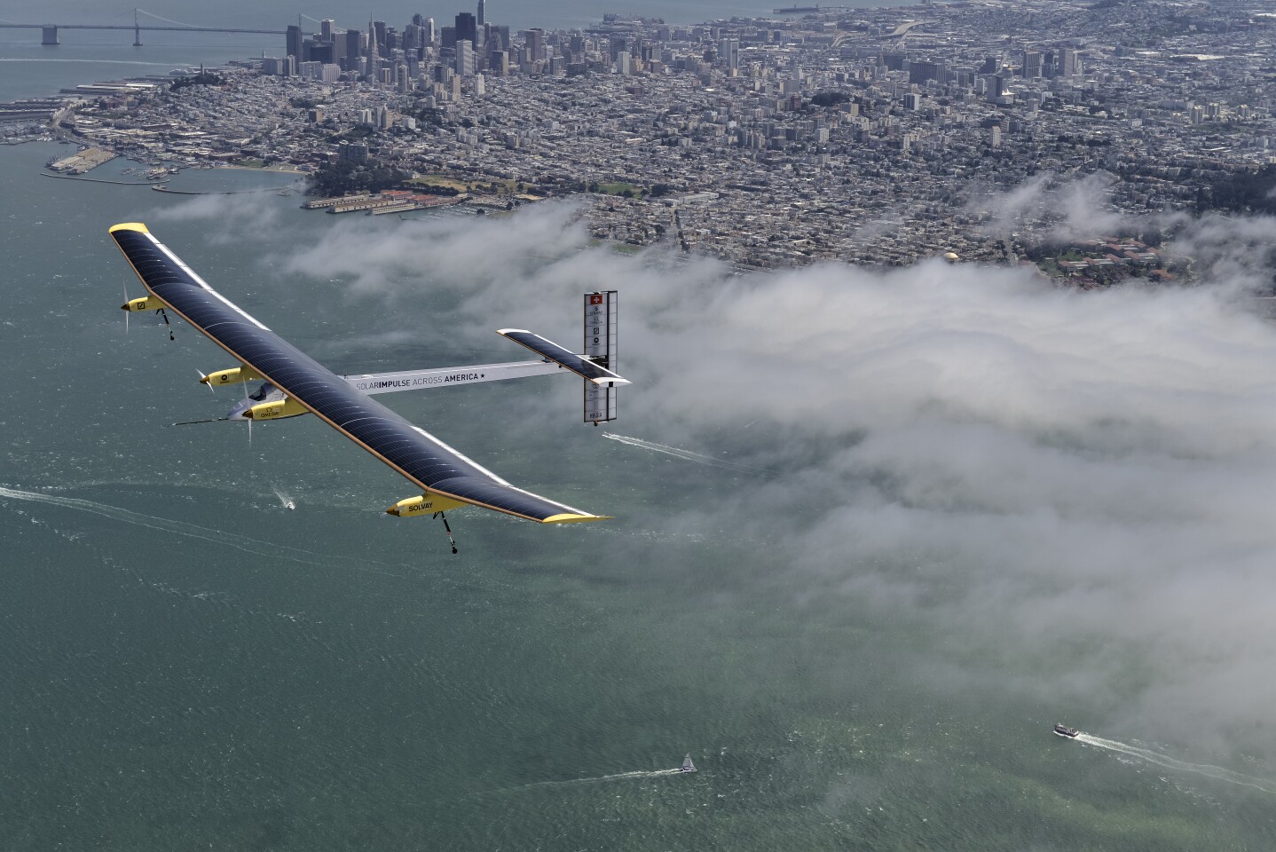 The Solar Impulse solar-powered airplane has begun its flight across the U.S.