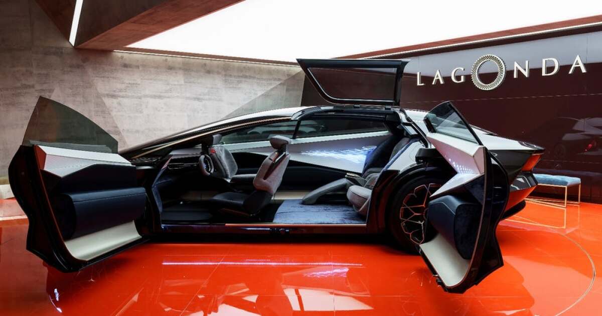 Aston Martin Lagonda Vision Concept doors