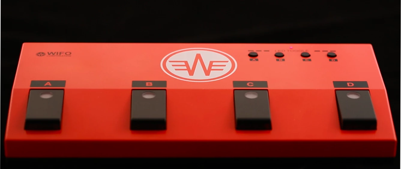 The system's console is wirelessly connected to a pedal board using Zigbee technology