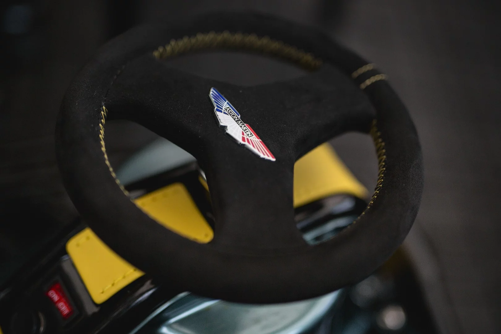 Specially trimmed steering wheel