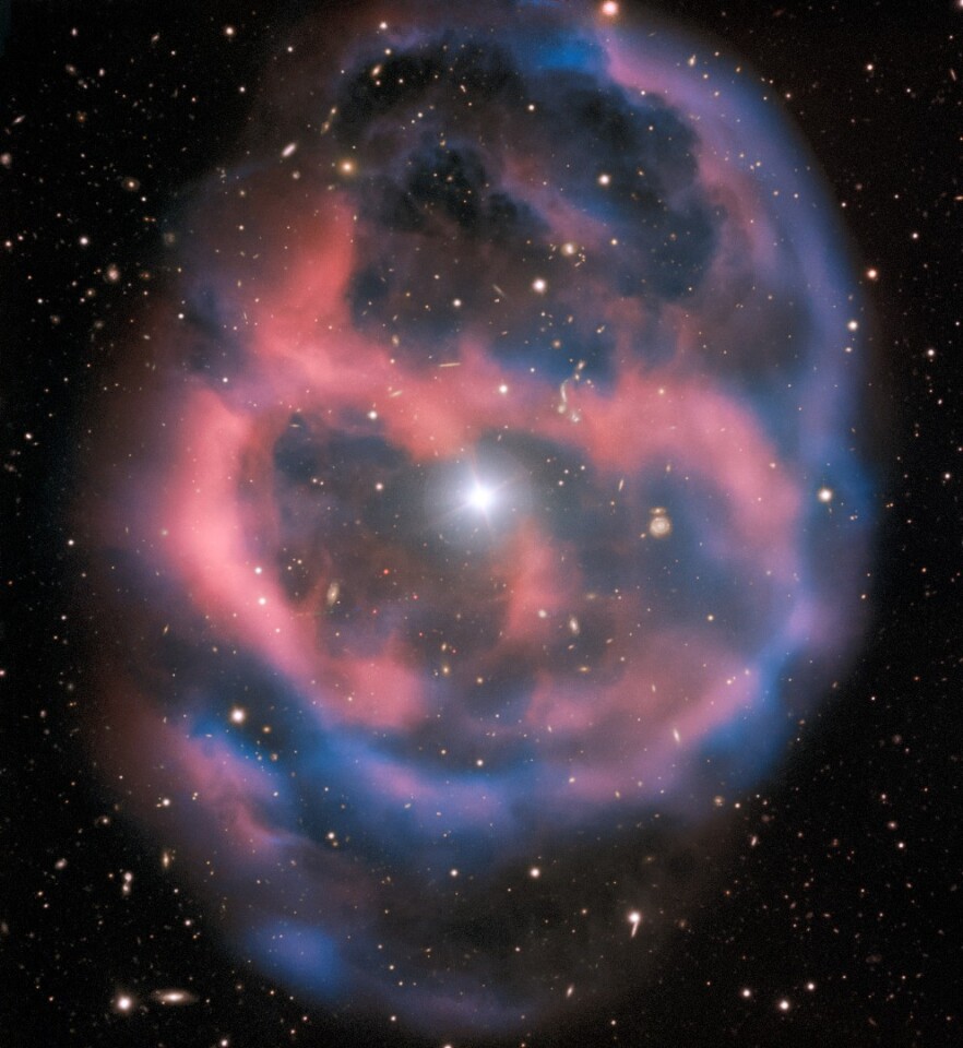 Astronomers capture stunning nebula with dying star at its heart