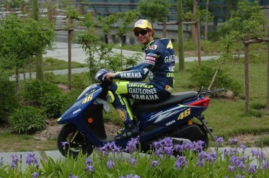 Valentino explores the pits in Shanghai