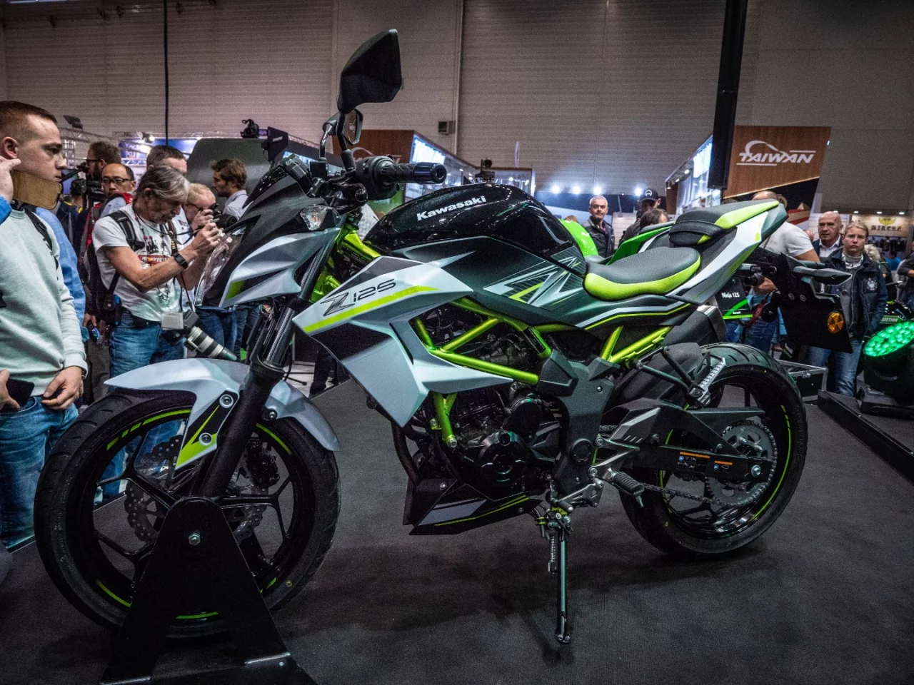 Kawasaki joins the entry-level 125 cc class with the 2019 Z125