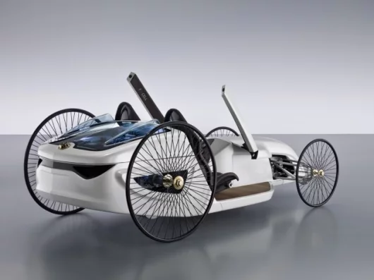 Mercedes Benz F-CELL Roadster