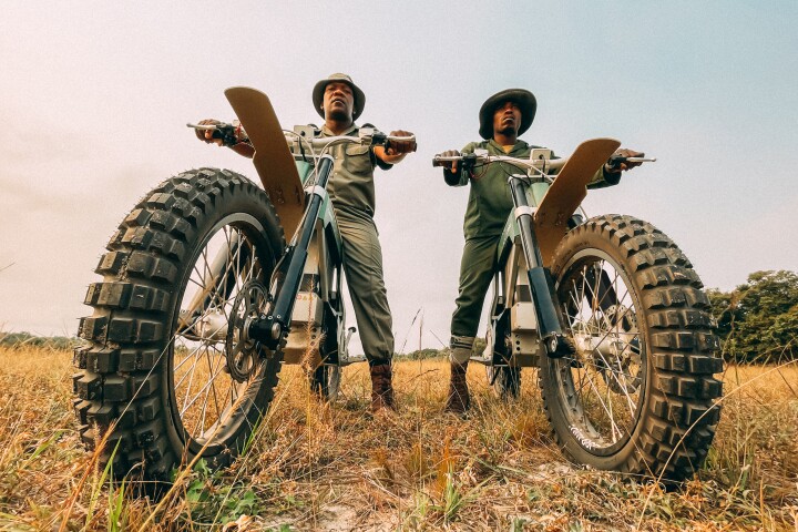 The anti-poaching rangers from the Southern African Wildlife College have started using the first Kalk AP electric motorcycles from Cake