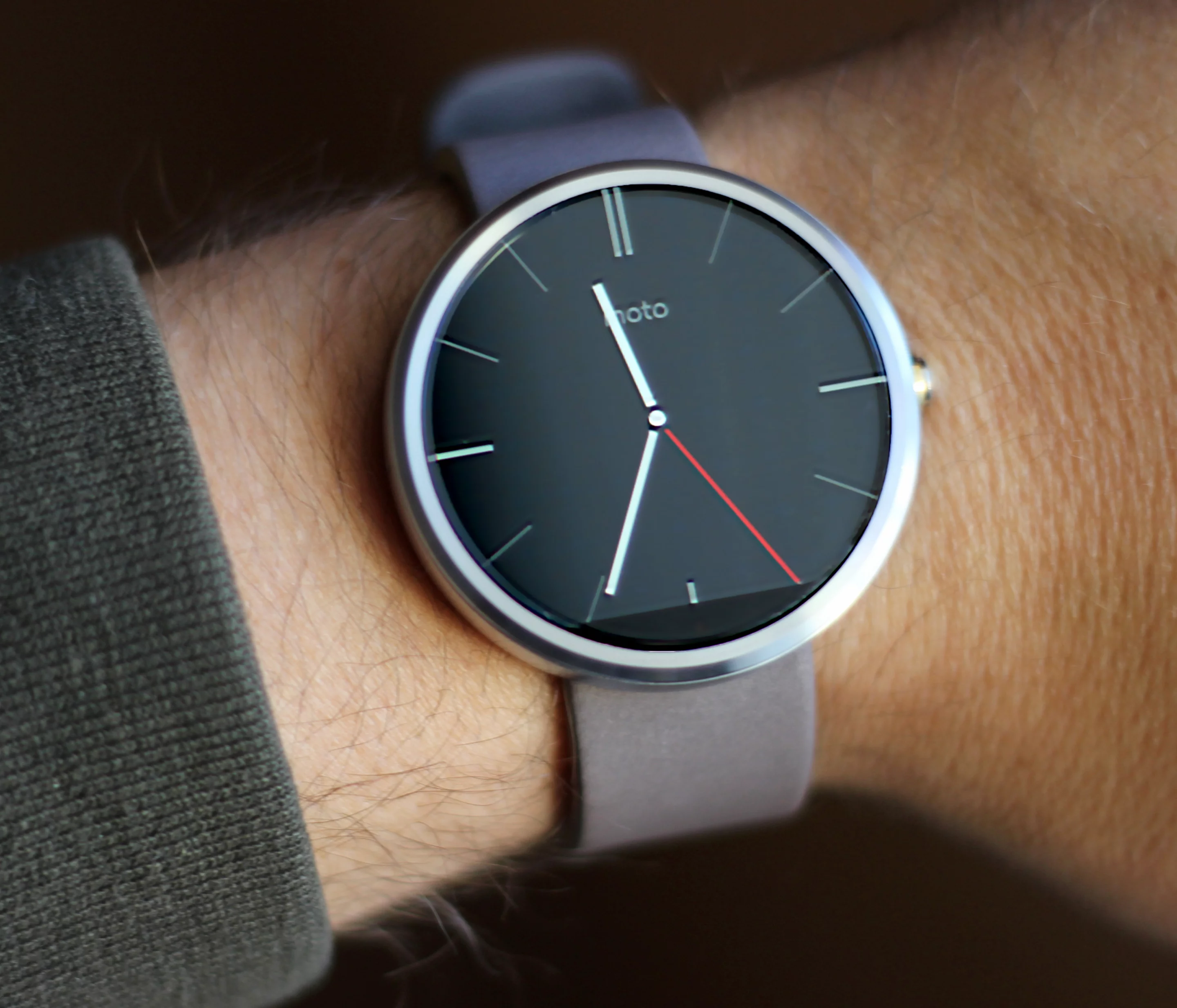 Moto 360 (Photo: Will Shanklin/Gizmag.com)