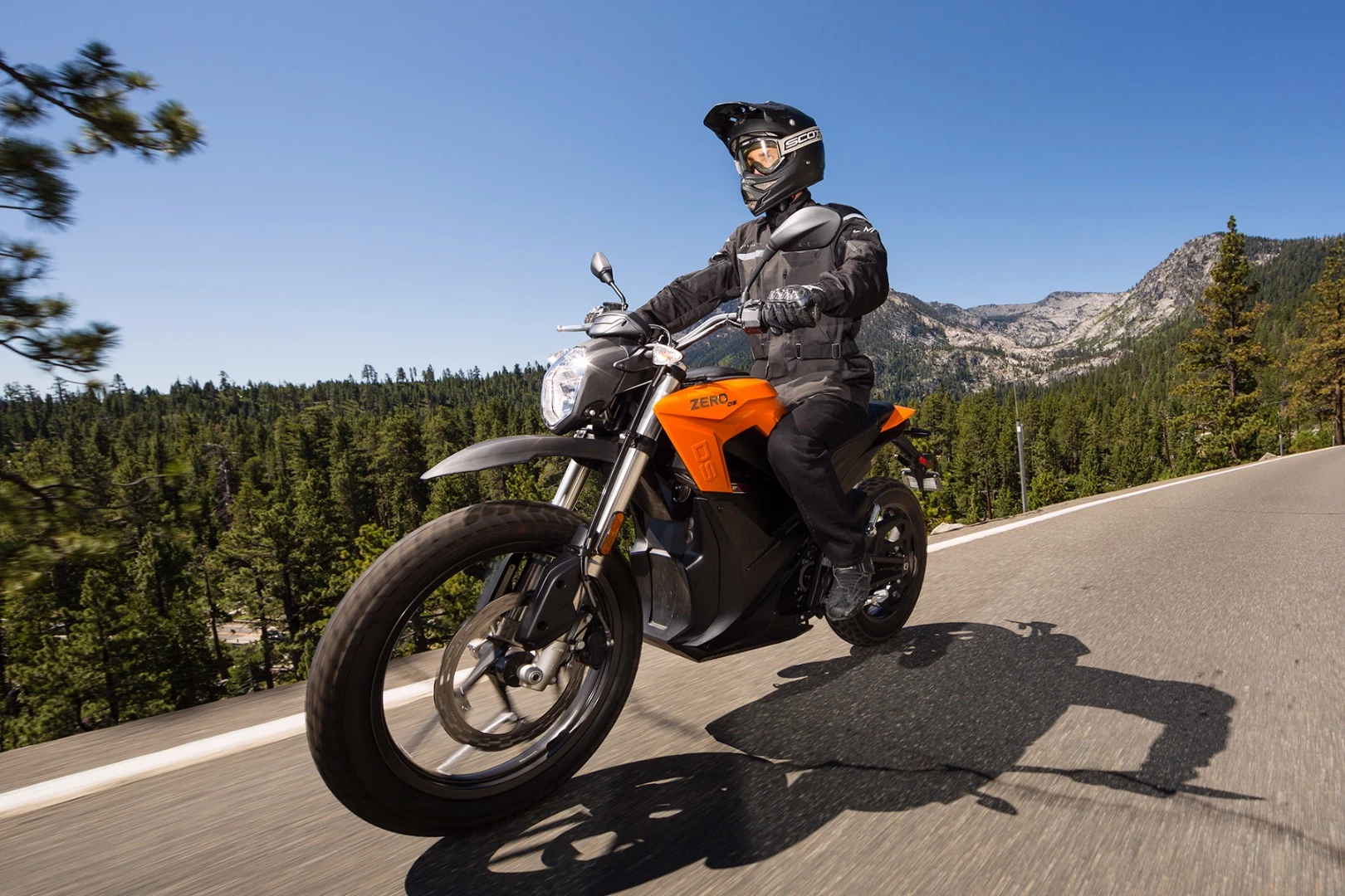 2016 Zero DS - this guy has a dirtbike helmet