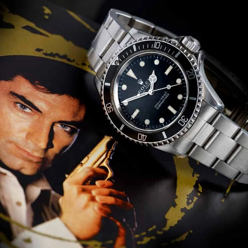 The watch was worn by Timothy Dalton's stunt double during the filming of Licence to Kill