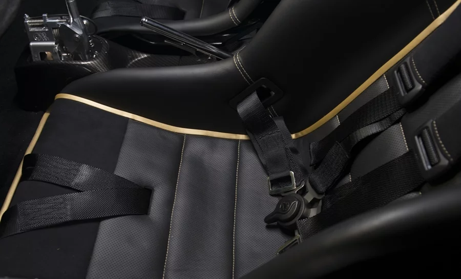 Seat detailing in the Ultima Evolution