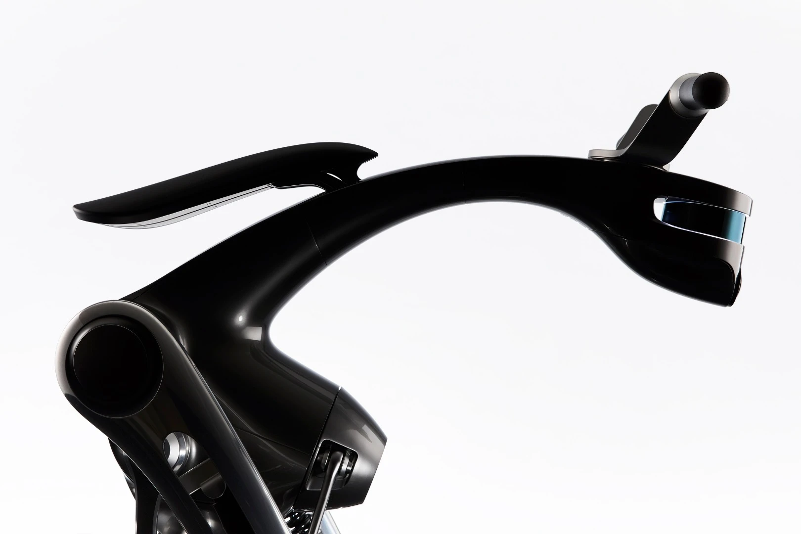 When in autonomous personal assistant mode, the CanguRo sits slightly squat, with its front and rear wheels close together and its passenger seat low against the frame