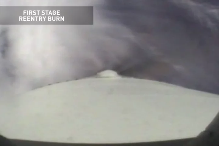 A video has recorded the successful landing of the Falcon 9