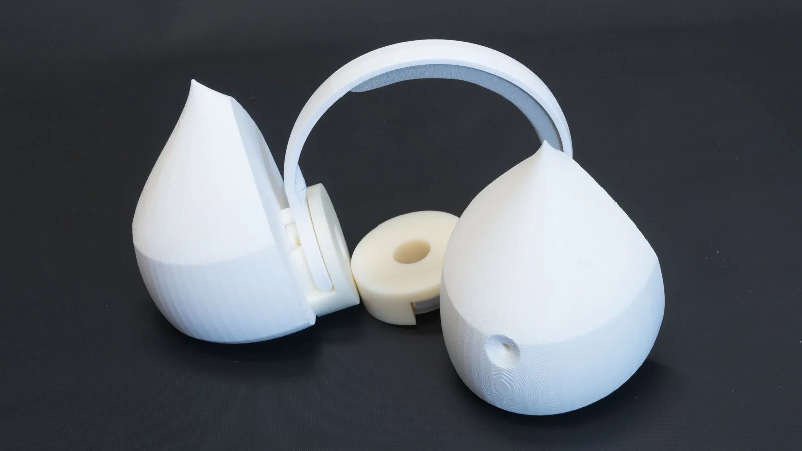 The acoustic voxel system can allow the design of motorcycle earmuffs which suppress certain frequencies, such as wind and traffic noise, while amplifying more important sounds, like car horns