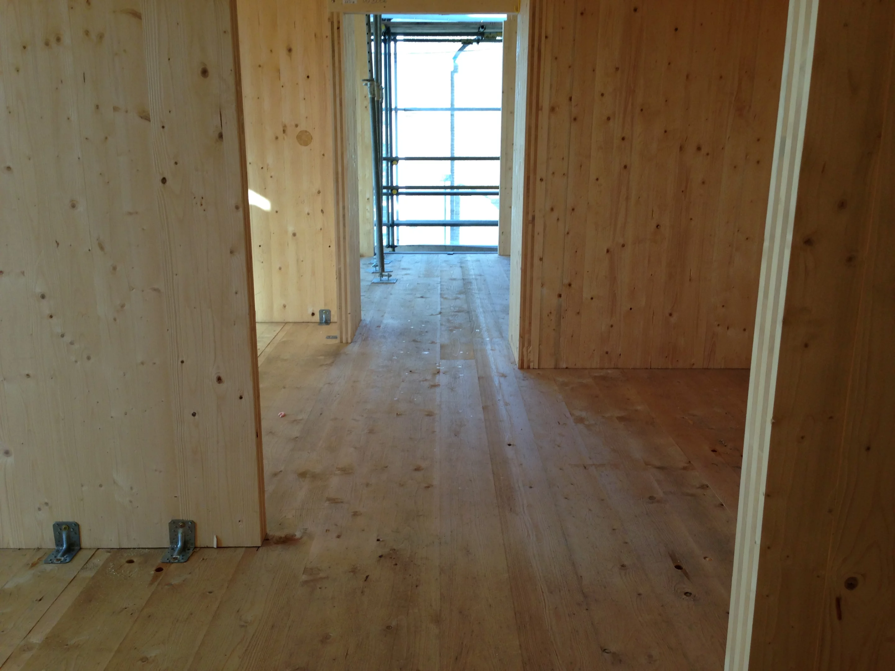 Cross-laminated timber panels are installed in the prefabricated modules of Kingsgate House (Photo: Horden Cherry Lee Architects)