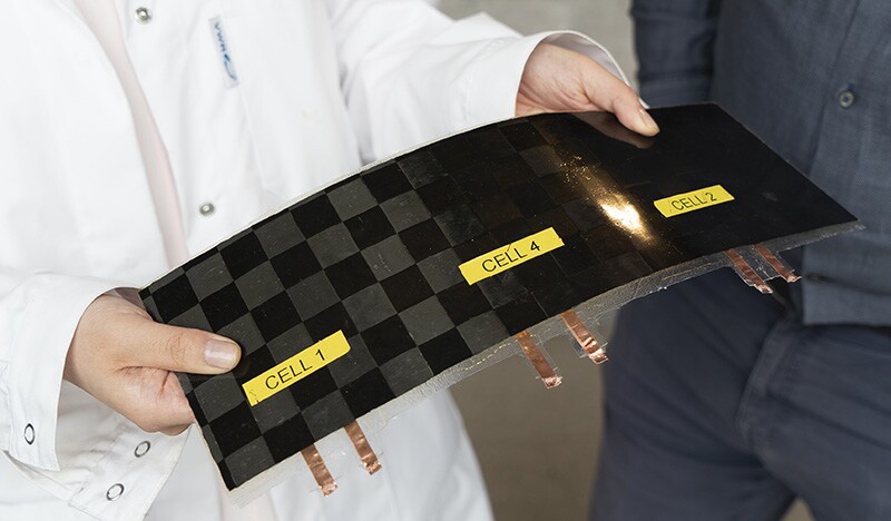 The newly developed "massless" battery has an energy density of 24 Wh/kg, which the team notes is around 20 percent of the capacity of today's lithium-ion batteries