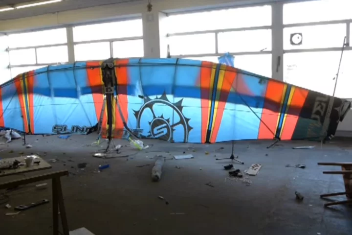 The wings at rest in Smeets' workshop not long before the first test flight