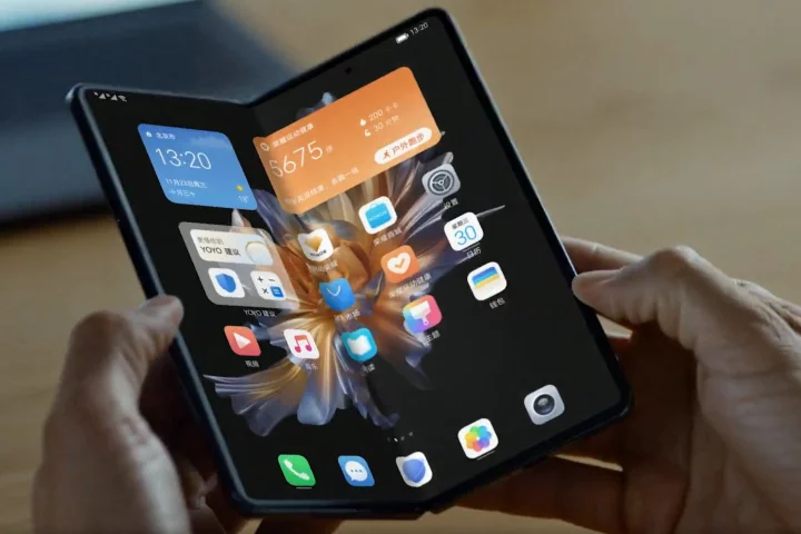 The Magic Vs will be Honor's first foldable flagship to go on sale outside of China