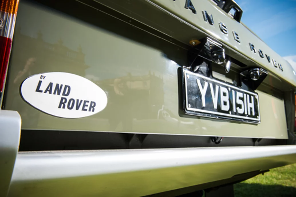 Range Rover 001 was refitted with its original number plate