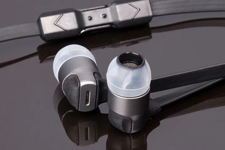 The Munitio SV earphones bring quality sound and a sleek design