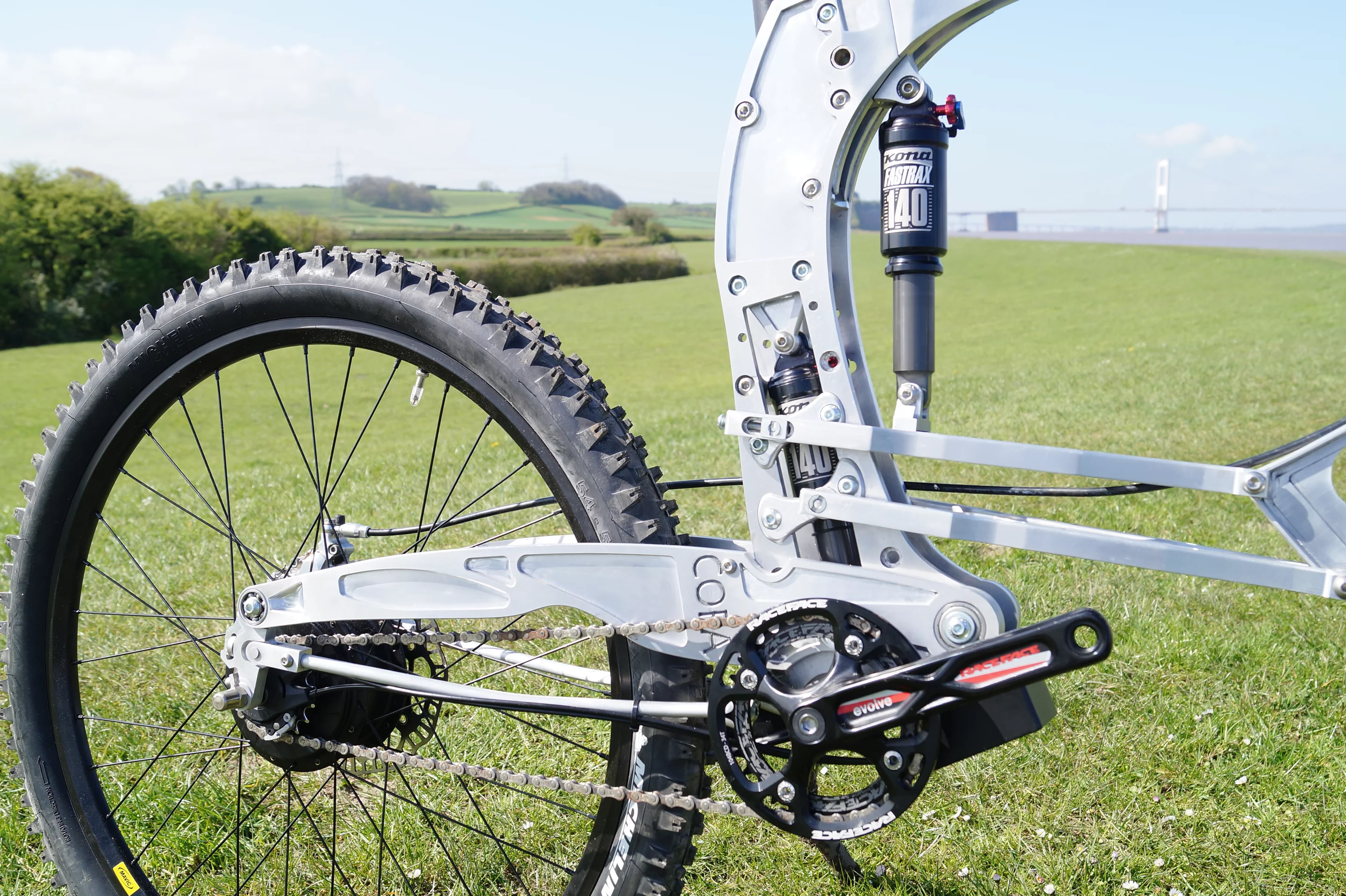 The rear suspension layout allows for the use of a Nuvinci N360 continuously-variable hub transmission