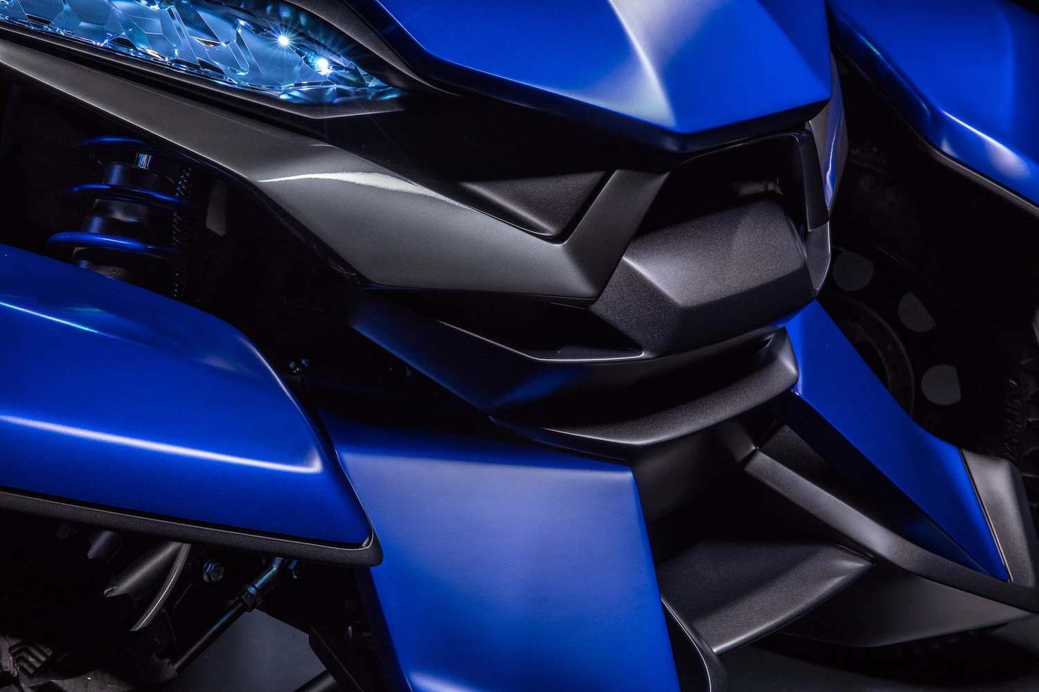 Ferox Azaris: front bodywork is very nicely done