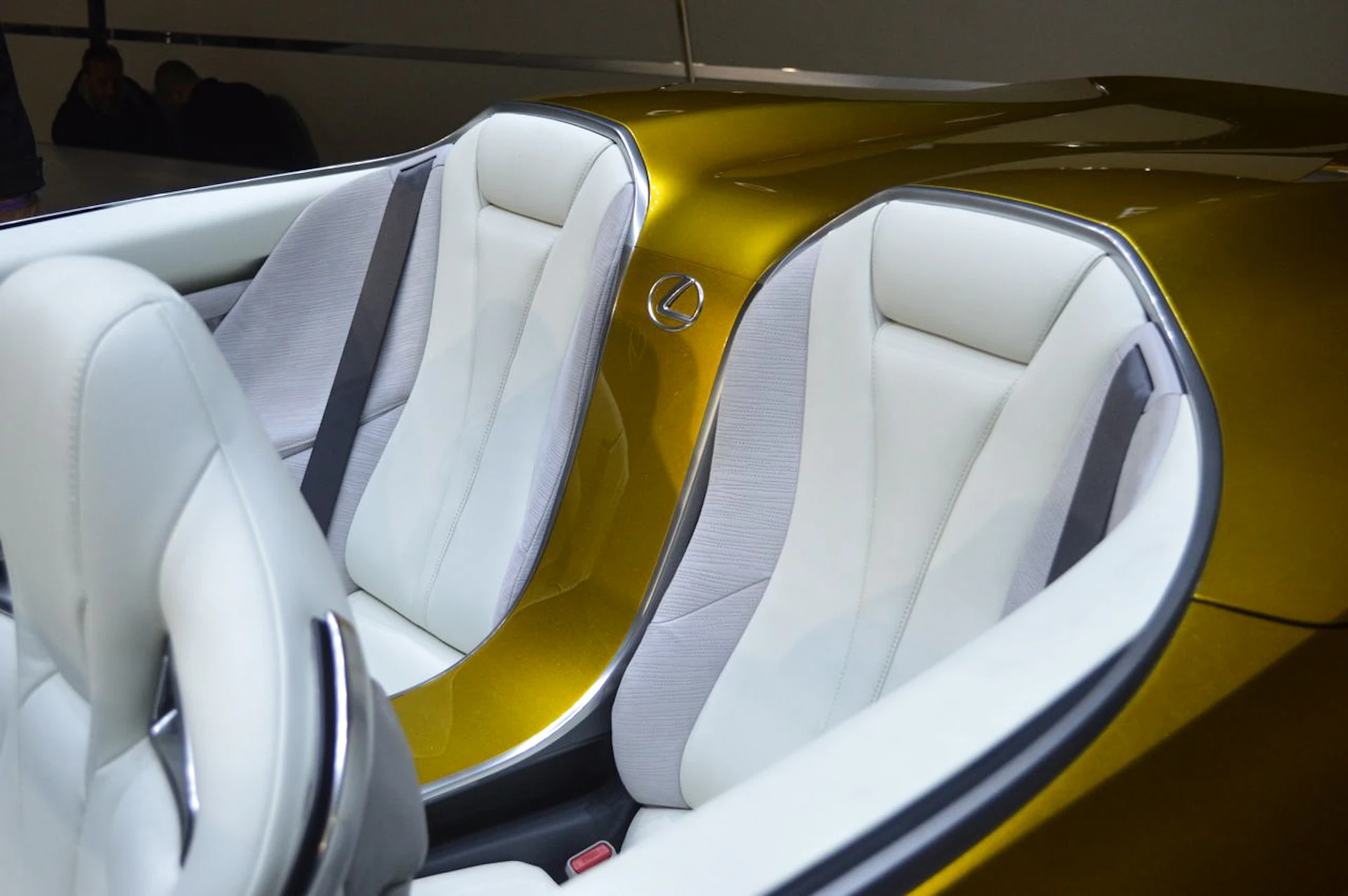 A look inside the open-top Lexus LF-C2 (Photo: C.C. Weiss/Gizmag)