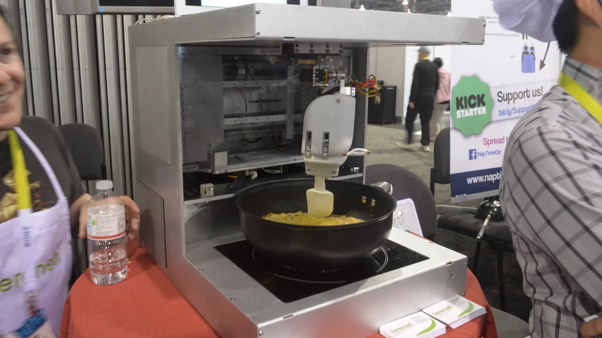 The prototype Cooki robotic chef at CES (Photo: C.C. Weiss/Gizmag)