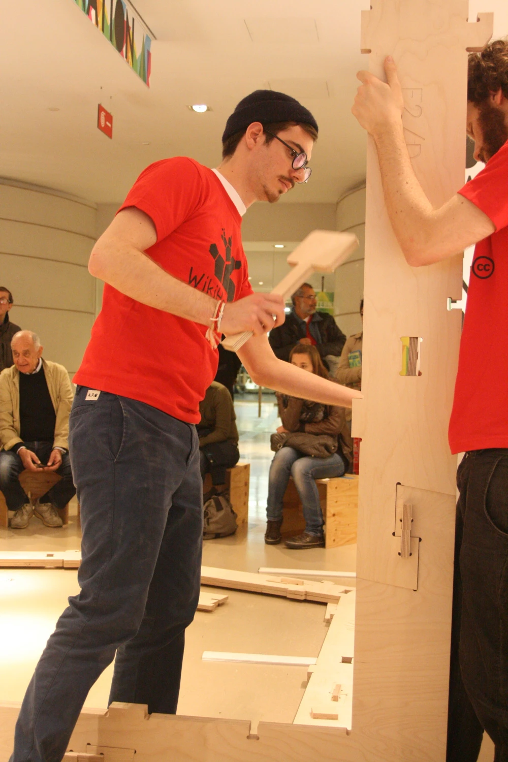 Without the need for any power tools, builders simply lay out the parts for each section before bolting together the layers to create individual sections (Photo: Bridget Borgobello/Gizmag)