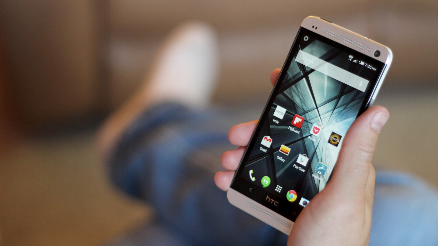 Is the One M7 really that far behind any of the phones we've seen in the 18 months since its launch? (Photo: Will Shanklin/Gizmag.com)