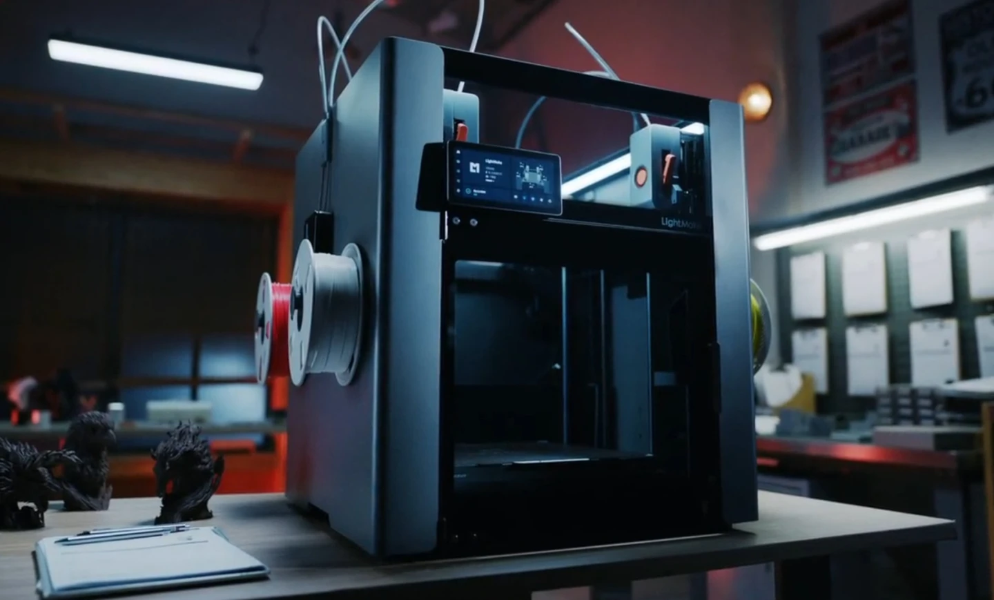 LightMake L4 puts four independent print heads on one desktop
