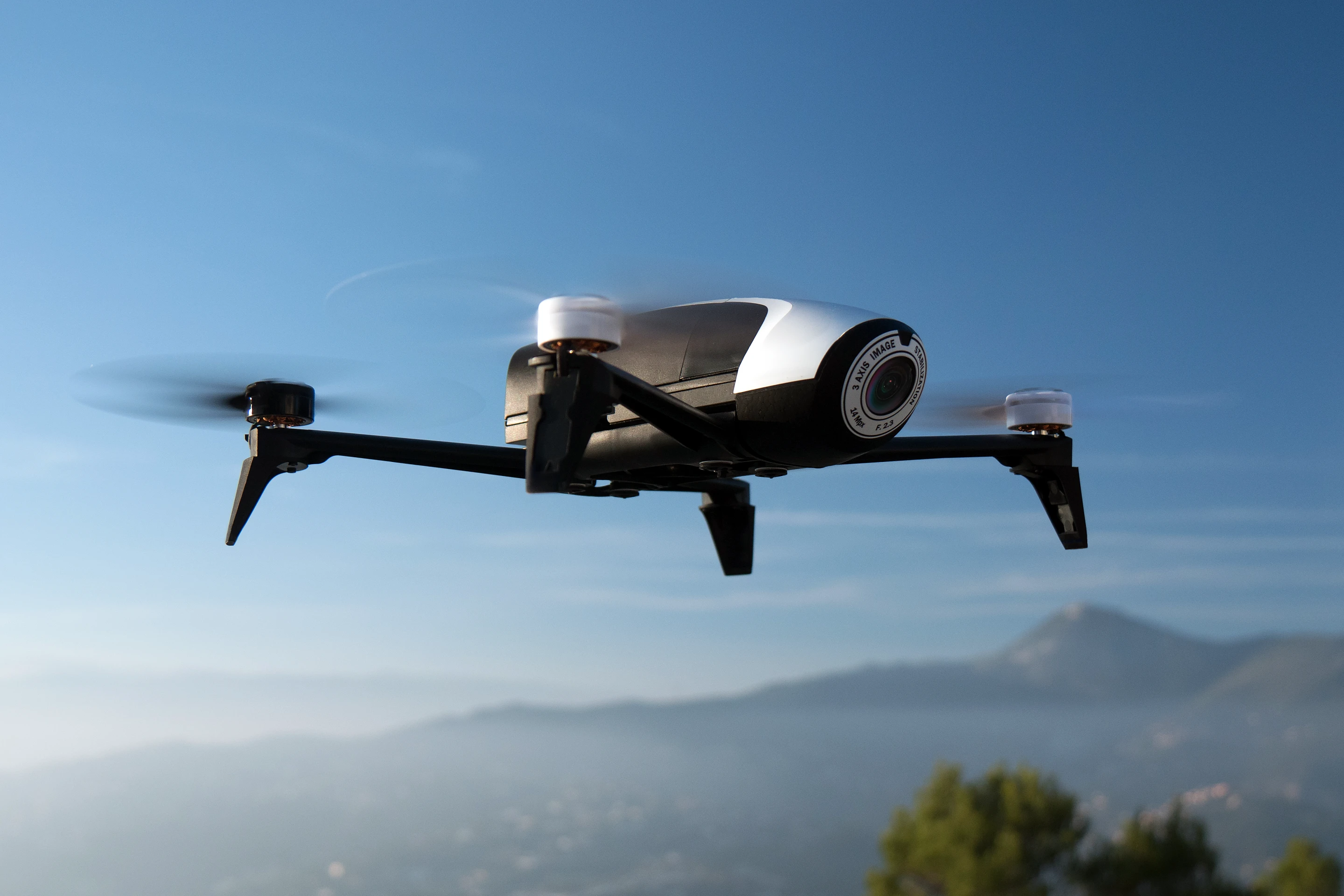 Like the original, the Bebop 2 shoots still at 14 megapixels and HD video at 1080p, with 8 GB of onboard storage