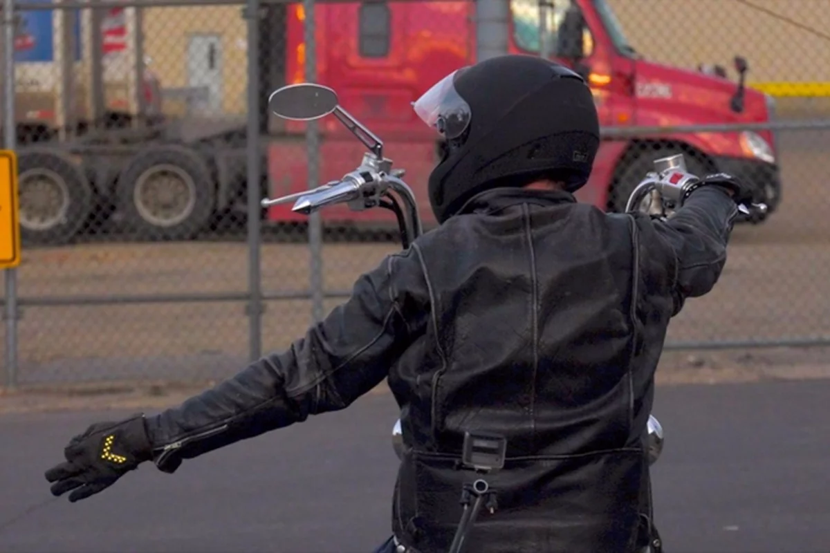 SignalWear Lane Changer gloves are designed with bright LEDs at the back of the glove to provide greater visibility