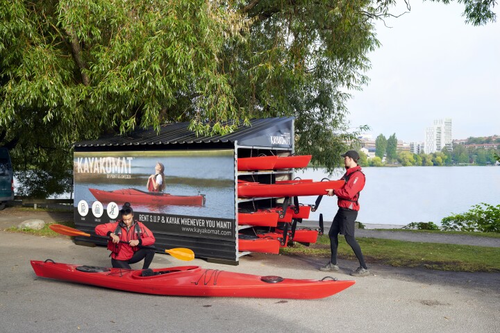 The Kayakomat kiosk requires no onsite staff, electricity or internet access