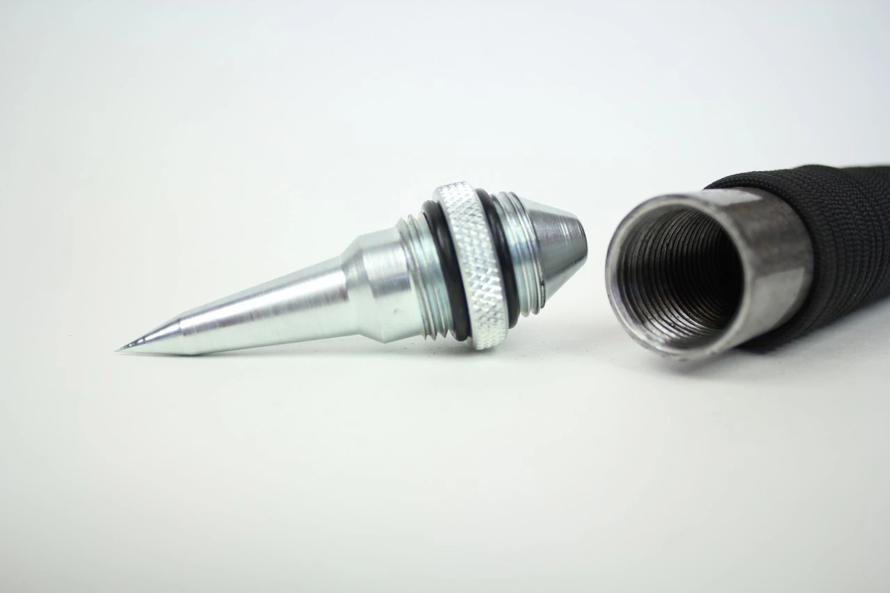 The reversible "Super Spike" can be swapped for a slingshot, sold separately