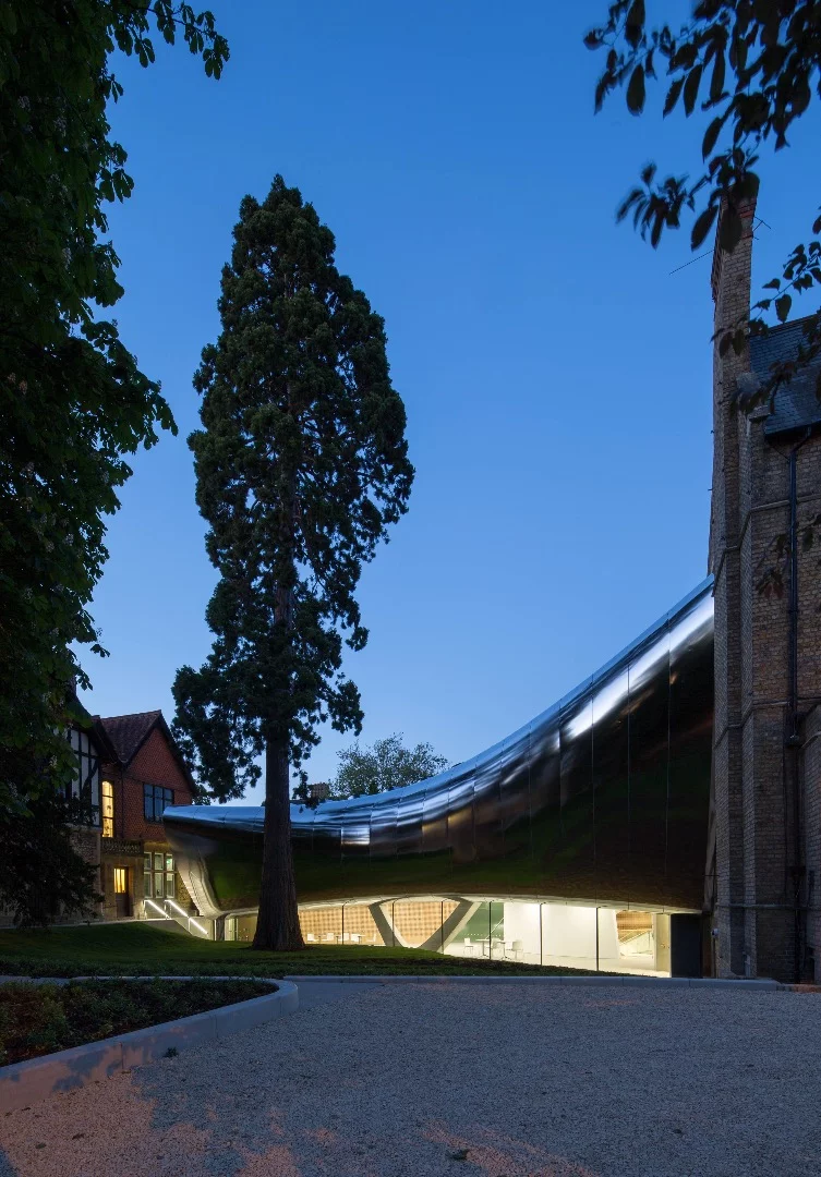 The Investcorp building comprises 1,127 sq m (12,130 sq ft) of usable floorspace