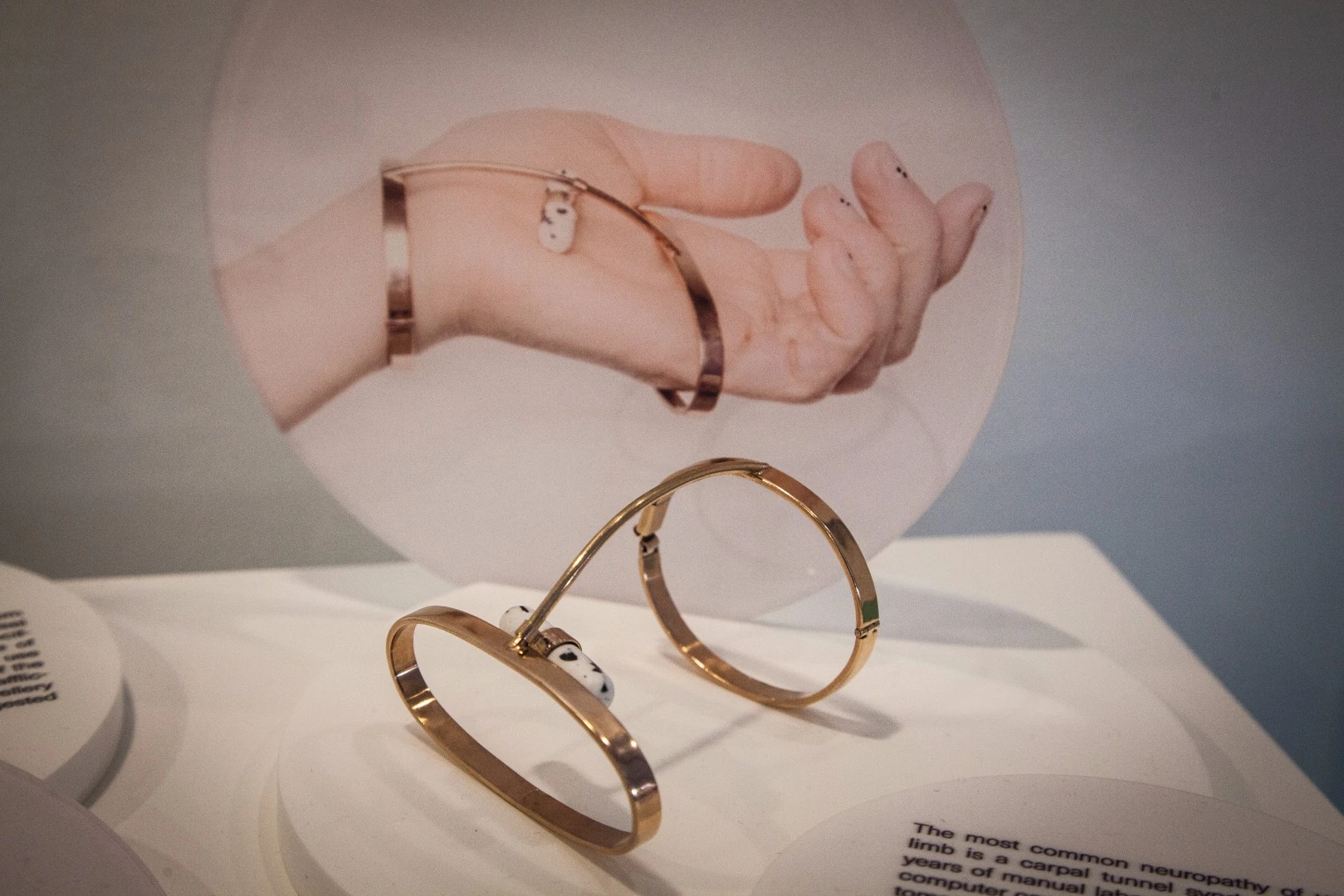Global Grad Show: The winning concept, by Ewa Dulcet and Martyna Świerczyńska, from the School of Form in Poland, is a set of jewelry that also delivers physiotherapy for sufferers of carpal tunnel syndrome