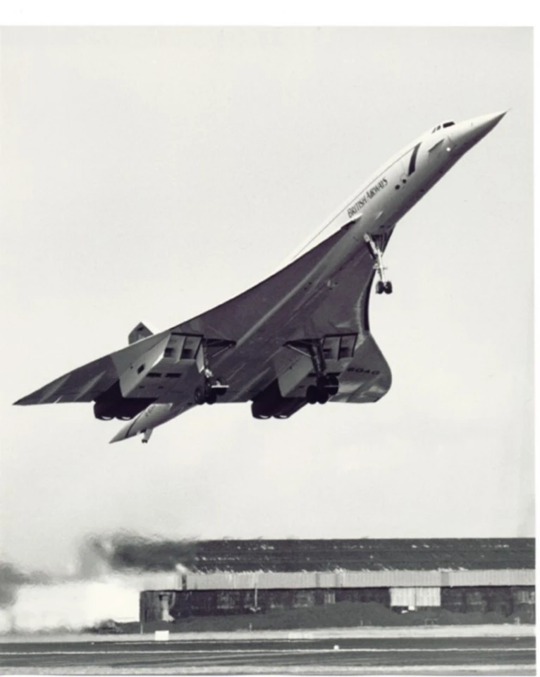 Concorde taking off