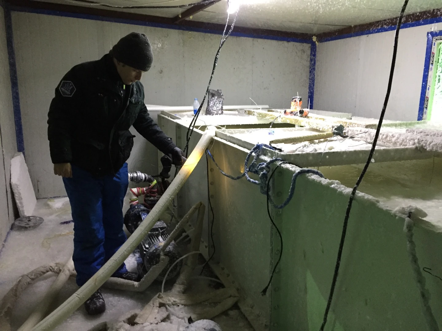 The Flamenco Ice Tower's construction was quite an involved process