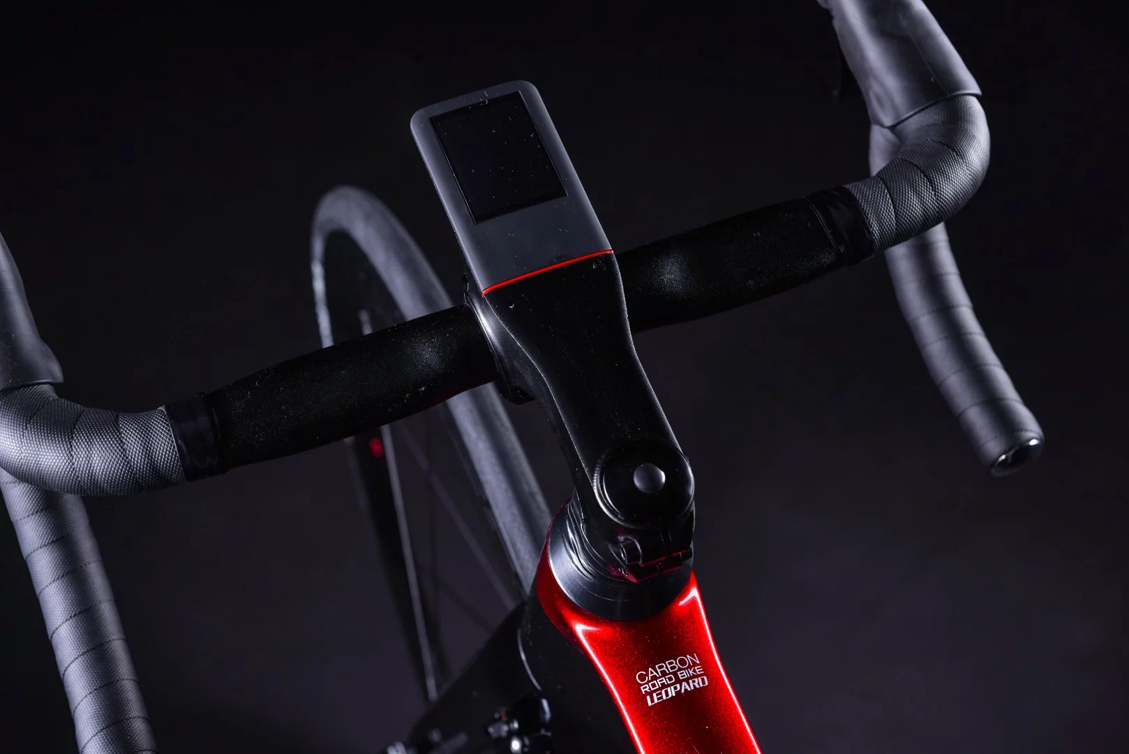 The SpeedX Leopard's aluminum-bodied stem/computer is now known as the Smart Control