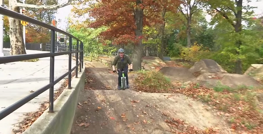 The High Bridge provides access to surrounding parkland with baseball fields, basketball courts, bike trails, a skate-park, playgrounds and lawns