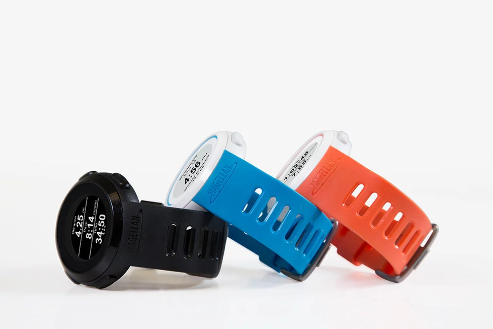 The Echo weighs 1.55 oz (44 g)