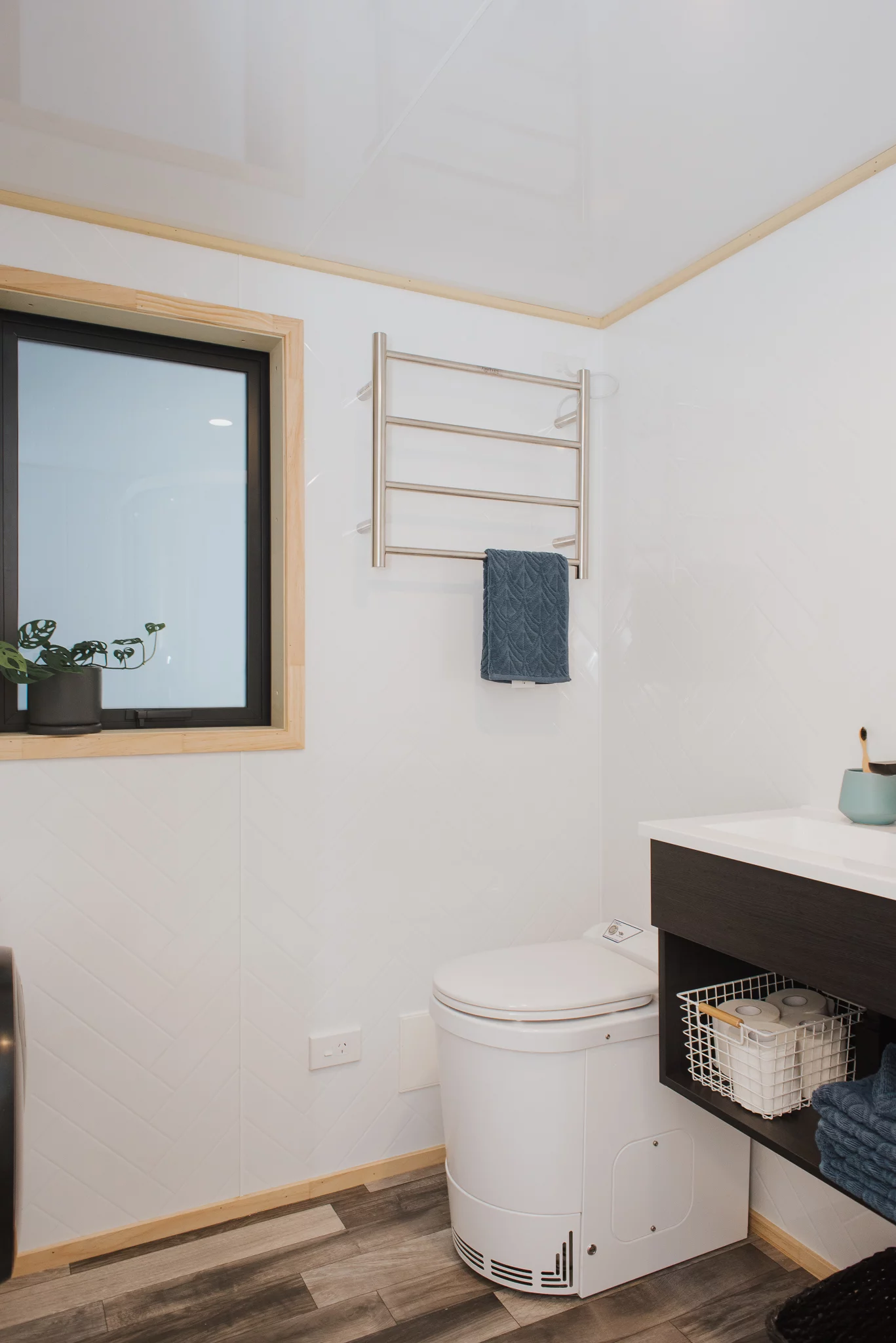 The Autumn's bathroom includes an incinerating toilet