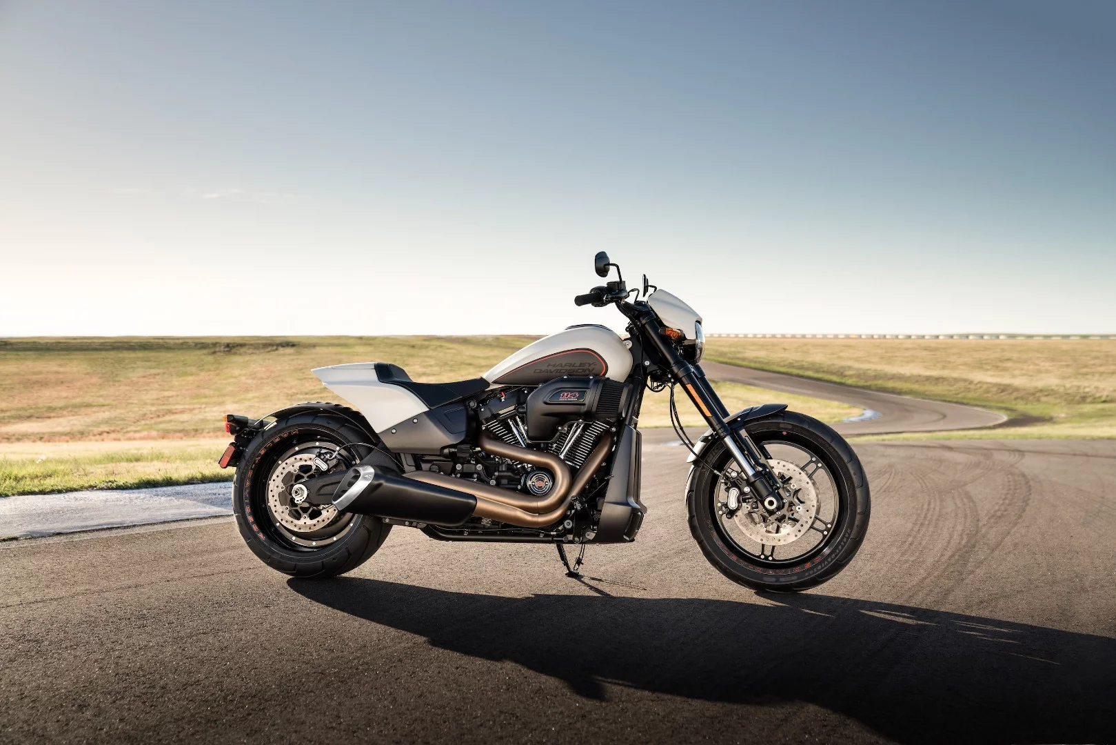 2019 Harley-Davidson FXDR 114: this badass power cruiser is now the sharpest-handling bike in the Softail range