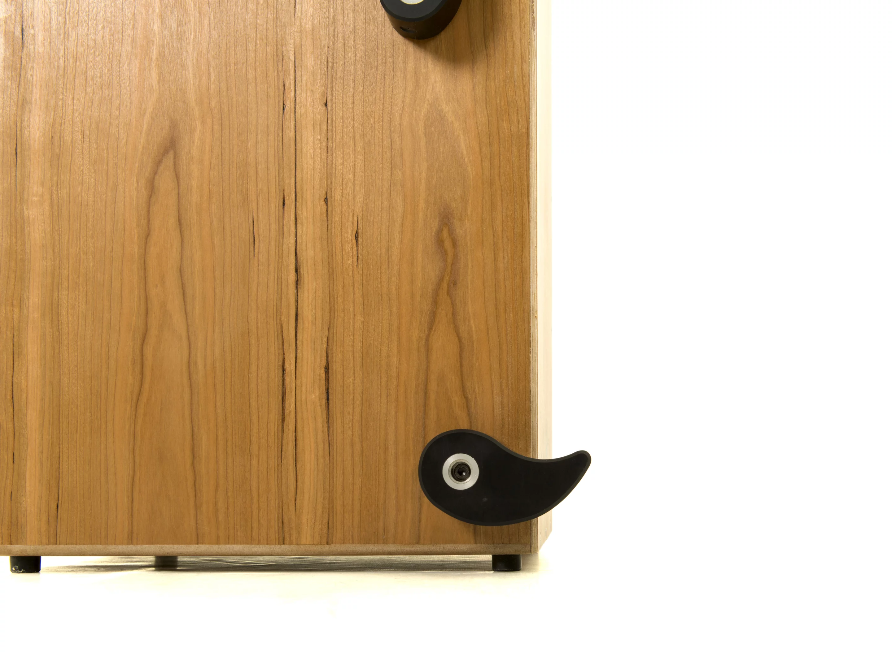 The Live Series cajon has been fitted with an internal bass pedal that's brought into play via an external, heal-operated lever