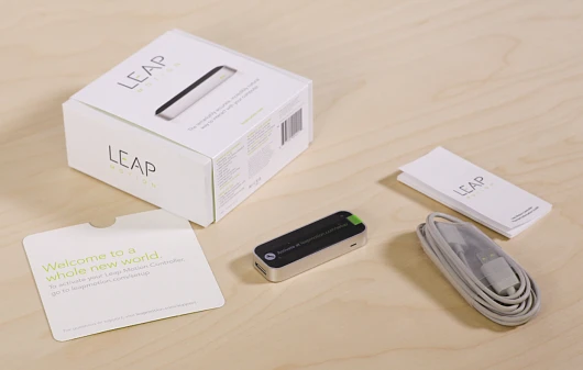 In the box you get the Leap Motion controller, a USB cable and instructions for setting it up on your Mac or PC