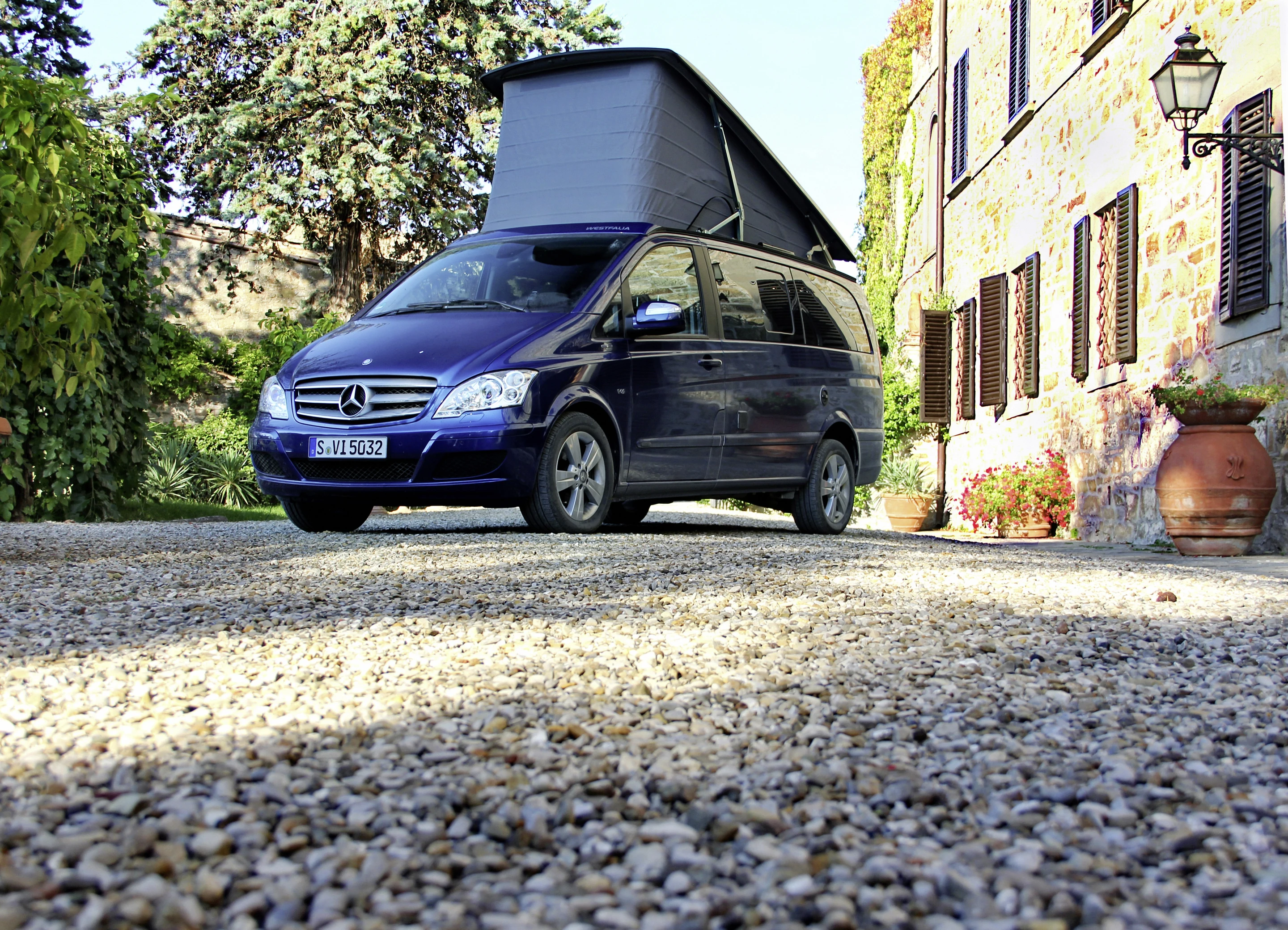 The Mercedes-Benz Viano Marco Polo on the Tuscany Tour 2011 (Photo: Mercedes-Benz)
