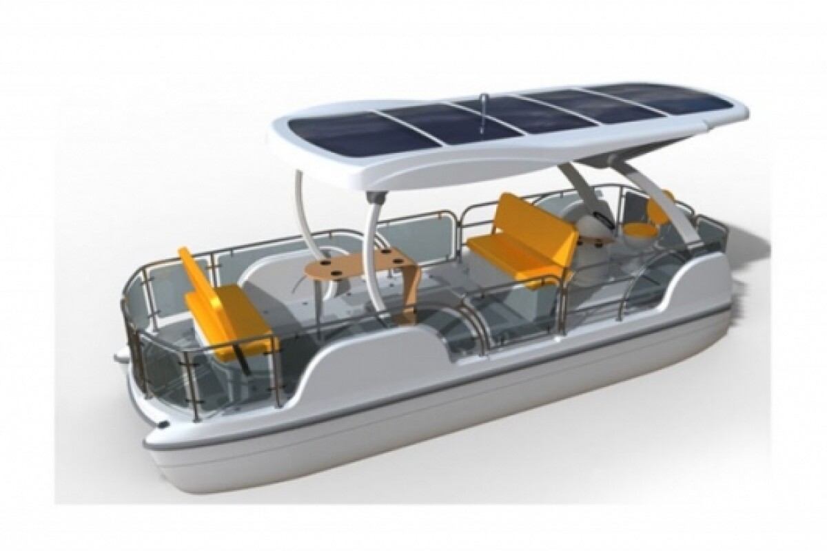 Loon solar powered pontoon boat